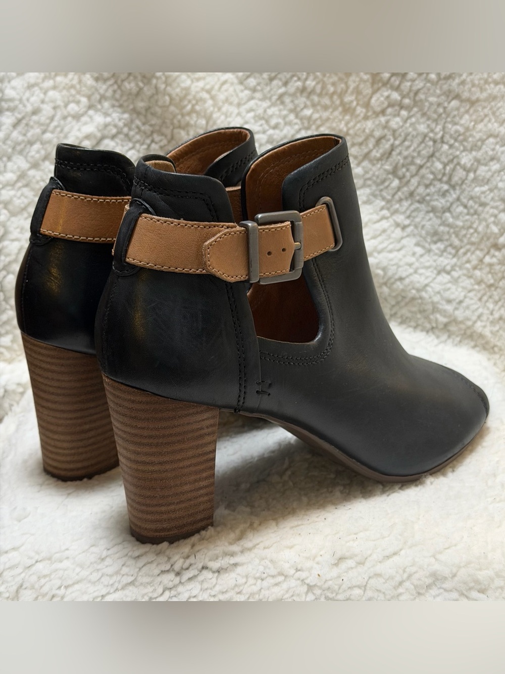 Clarks Artisan Black Leather Shira Nicole Peep Toe 3" Booties Women's Size 9 M - Picture 7 of 14